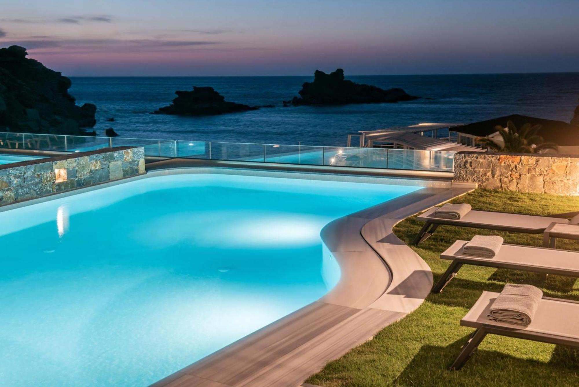 Made By The Sea Villa 4 Ligaria  Luaran gambar