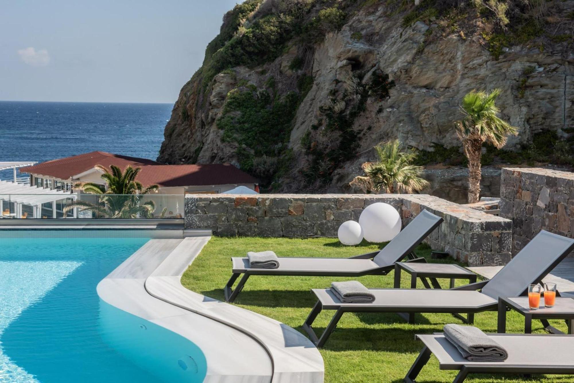 Made By The Sea Villa 4 Ligaria  Luaran gambar